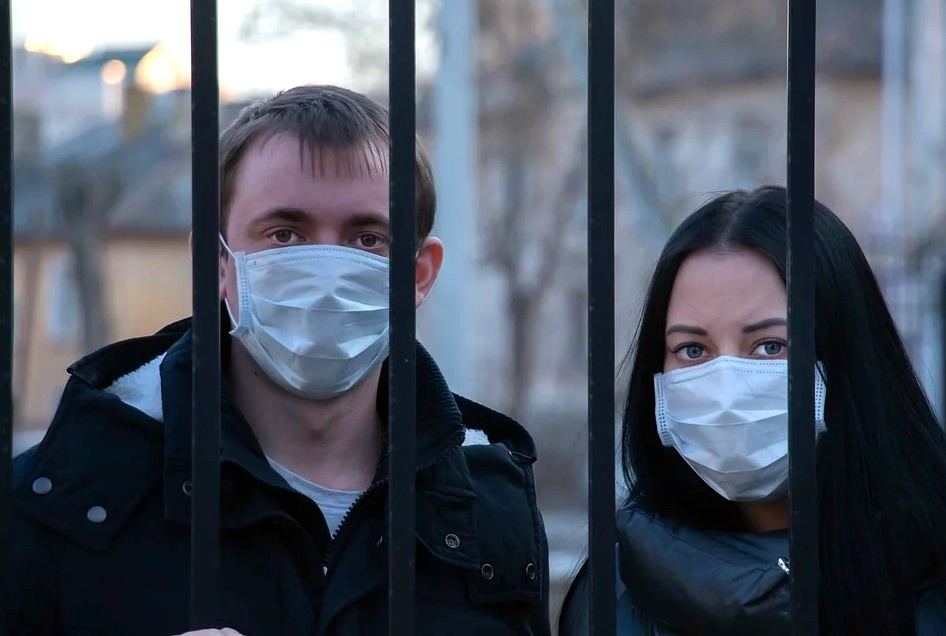 Когда отменят карантин? Версия Запада