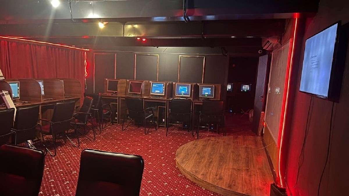 Ликвидация подпольного казино на главной улице Новосибирска