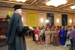 День рождения «Клуба Миллионеров»: Максиму Темченко присвоено ученое звание Профессора Образования